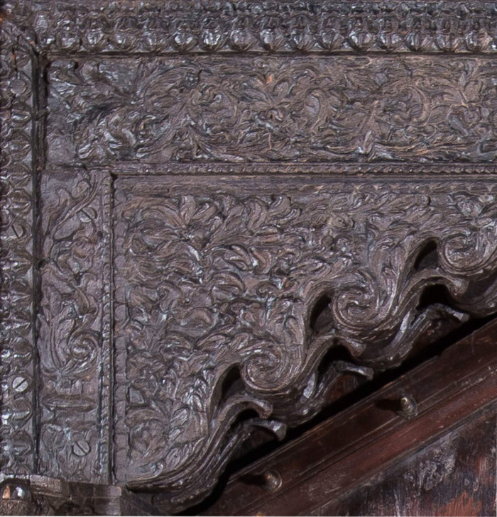 GH1023-Antique-door-with-Frame-2.