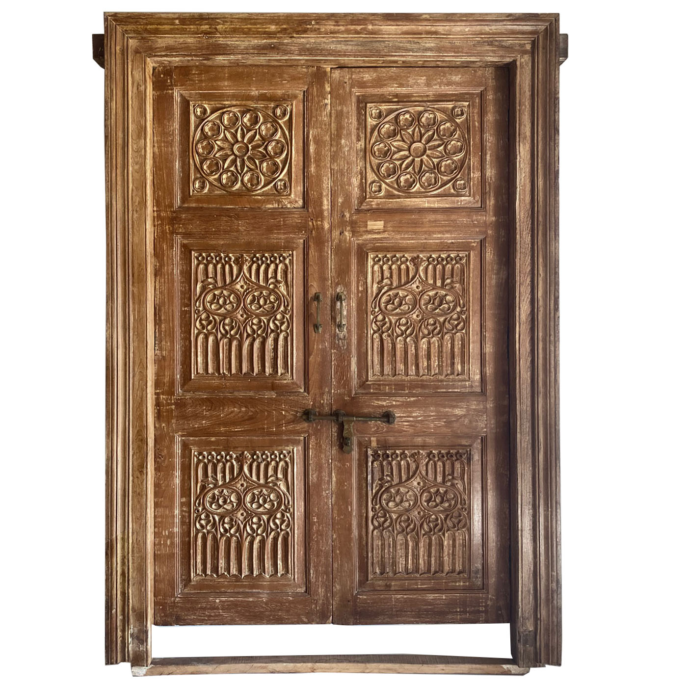 Natural Gothic-style door Natural Gothic-style door