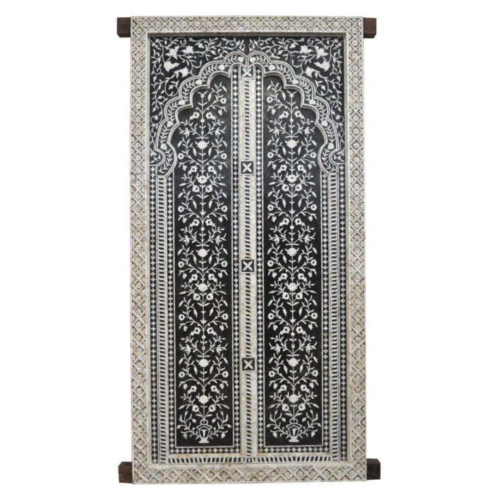 Pearl Rosette Door