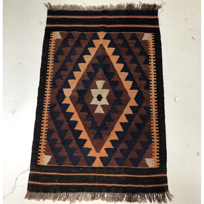 NN869-Rug-42x27-1