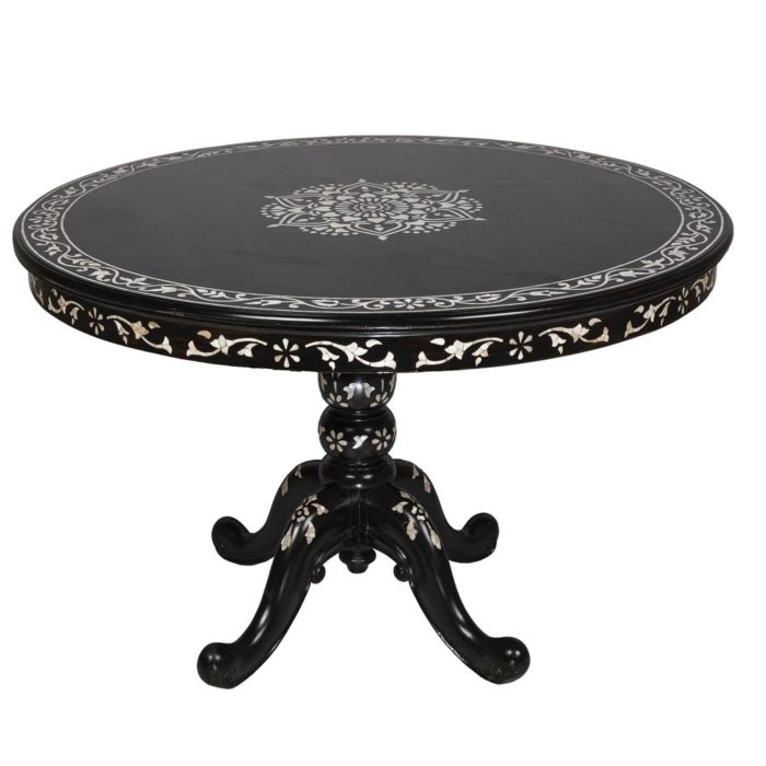 Central Flower Pearl Inlay Table