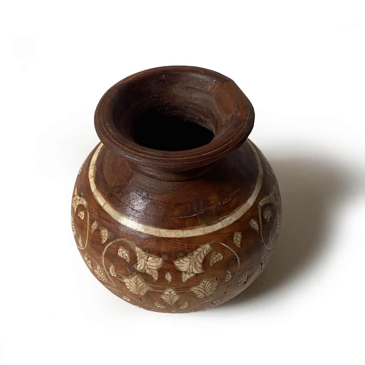 Bone Inlay Pot 114B