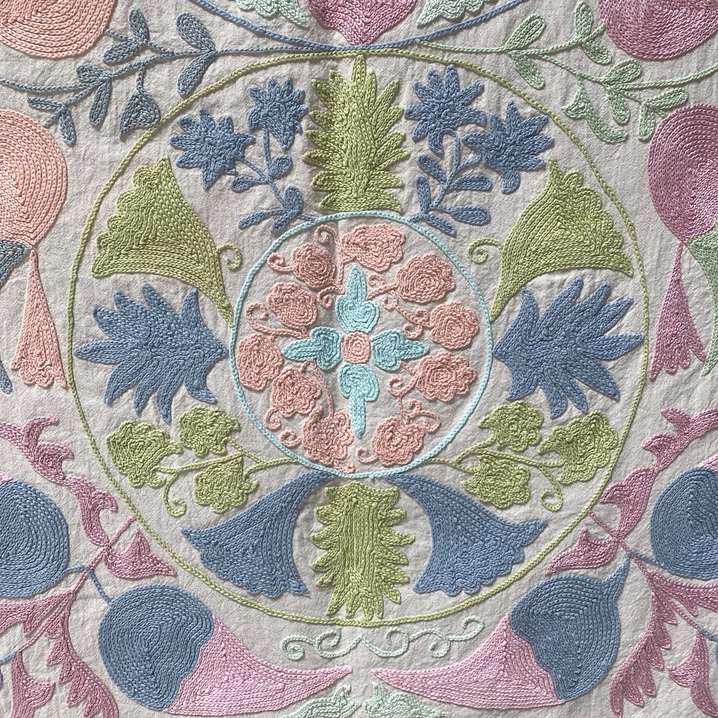 Pastel Suzani L Pastel Suzani L